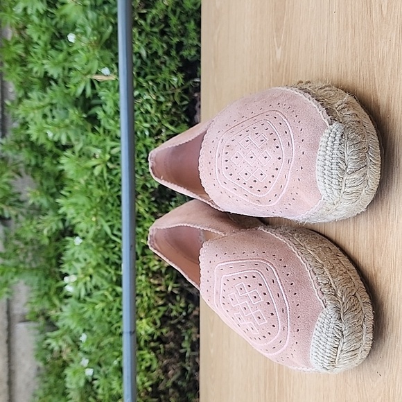 UGG Heidi Perforated Platform Suede  Espadrille Moccasin Size 11 - Picture 2 of 11